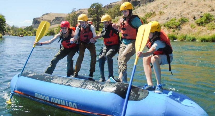 rafting deschutes river